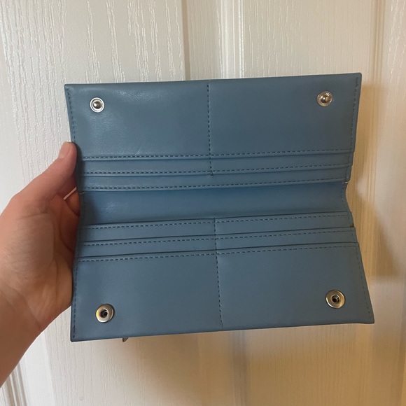 Matt & Nat Blue Wallet 💵 - Picture 4 of 9